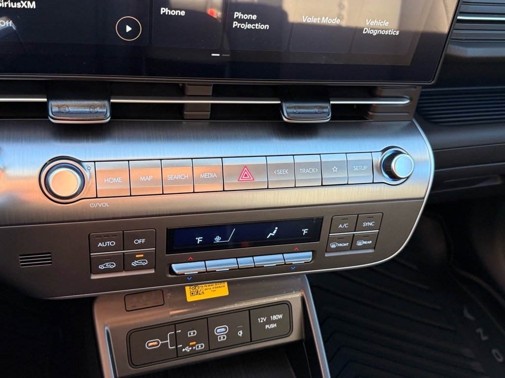 New 2026 Hyundai Kona SEL Premium image 17