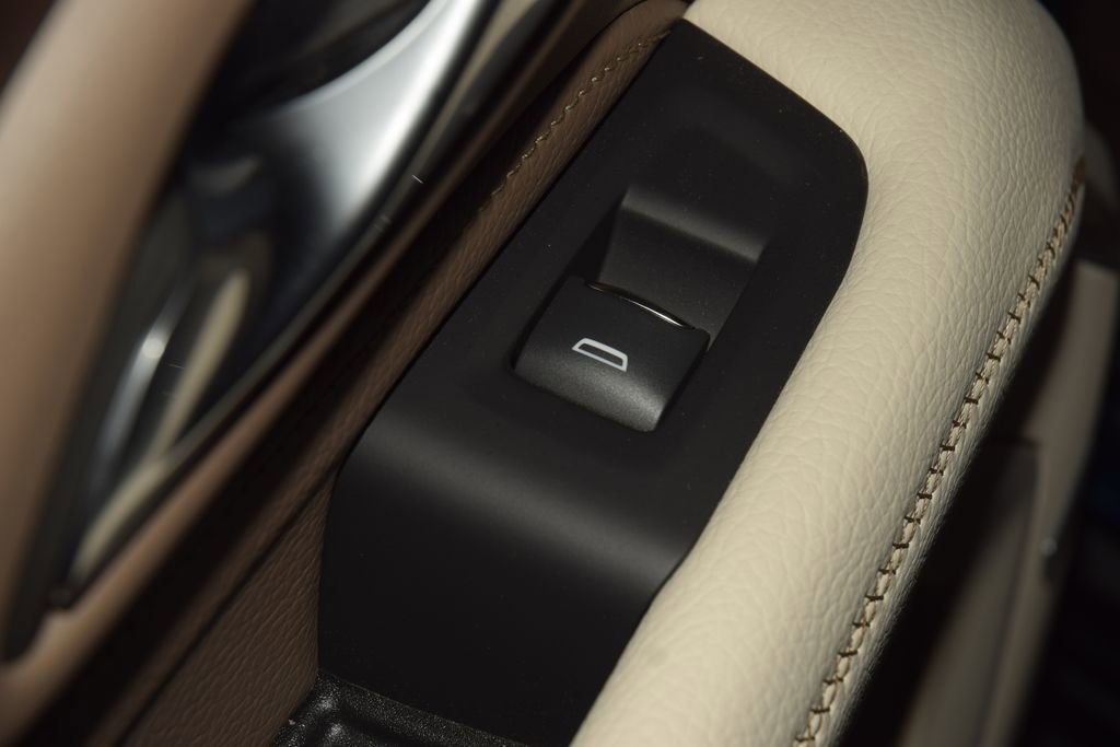 Used 2024 GMC Yukon Denali AWD/4WD image 48