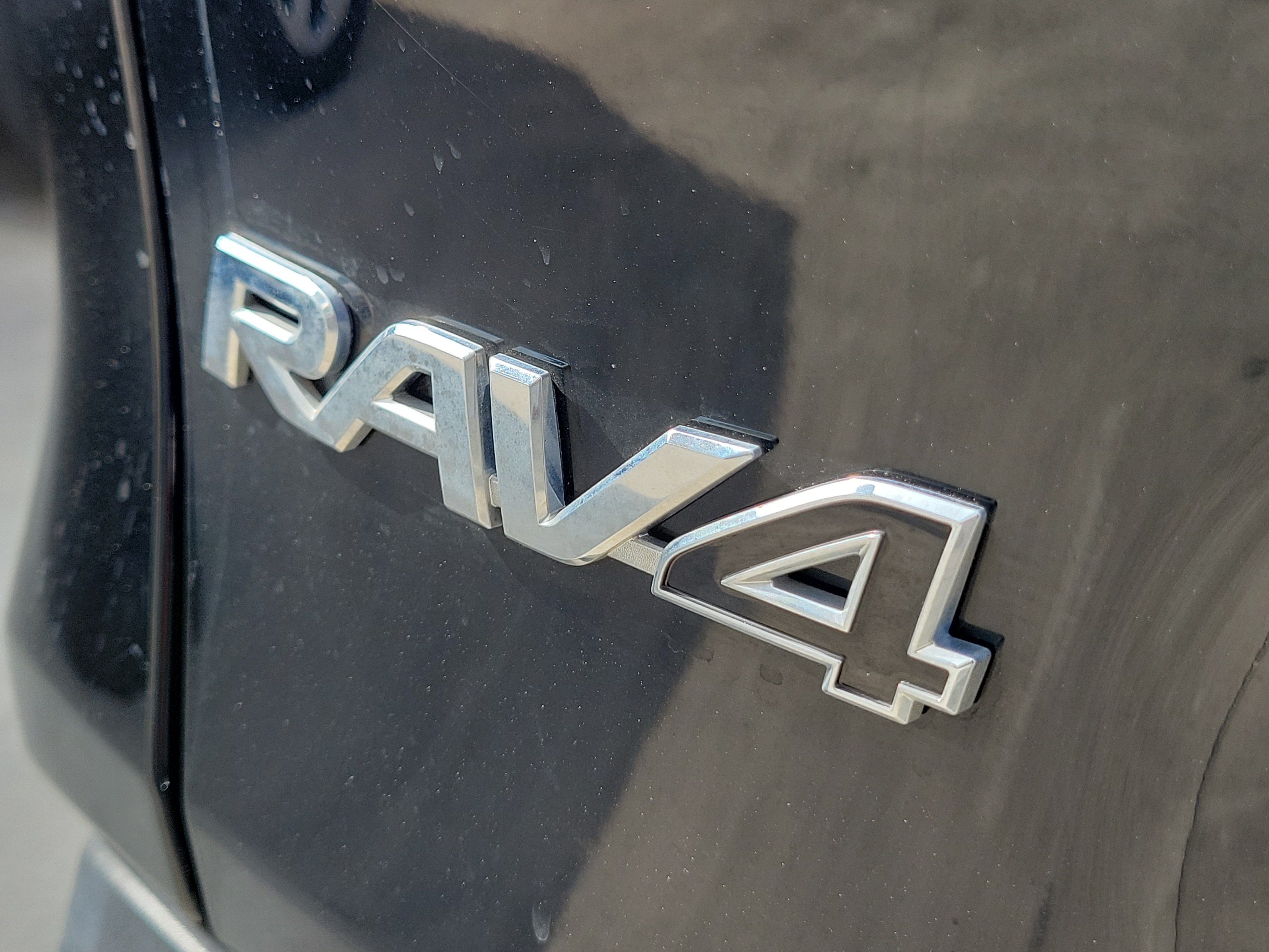 Certified 2023 Toyota RAV4 XLE w/ Convenience Package FWD image 10