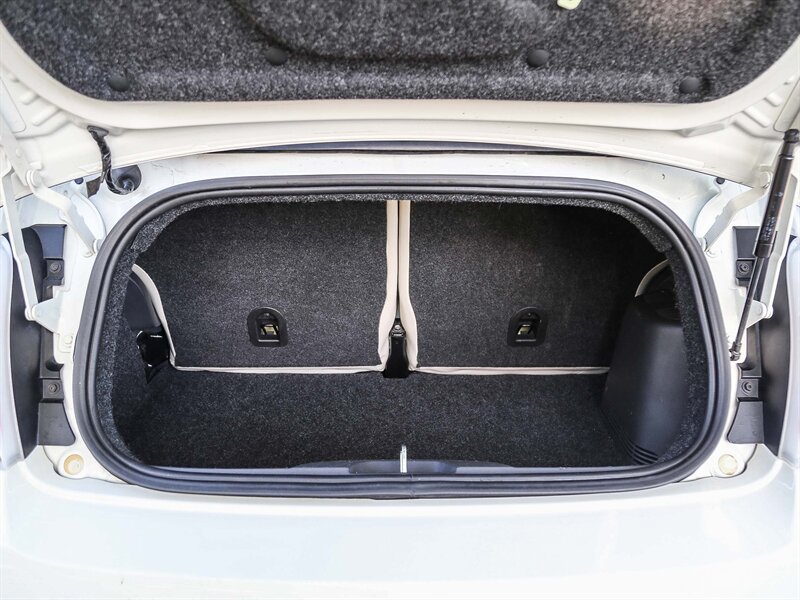 Used 2019 FIAT 500 Lounge FWD image 33