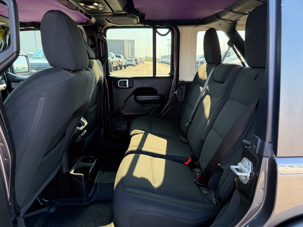 Used 2021 Jeep Wrangler Unlimited Sport AWD/4WD image 9