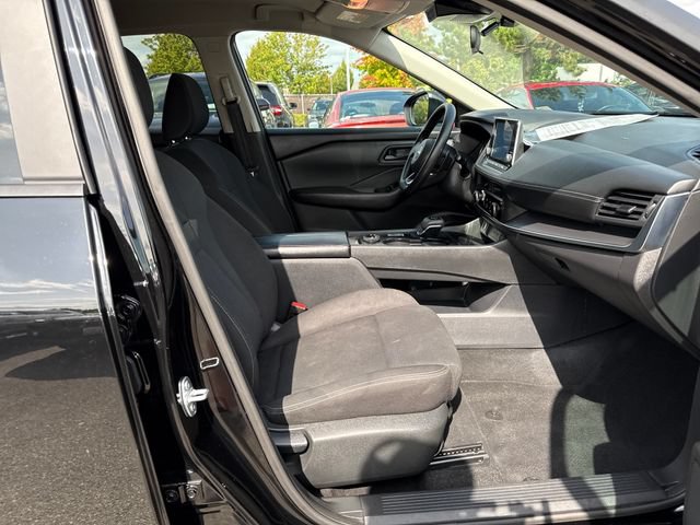Used 2024 Nissan Rogue S AWD/4WD image 9