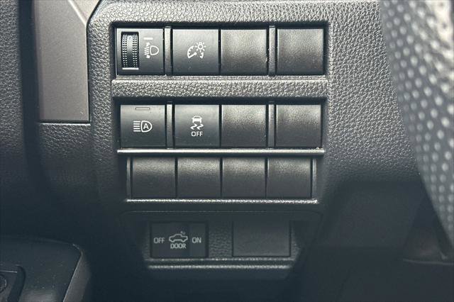 Certified 2025 Toyota Tacoma SR5 image 29