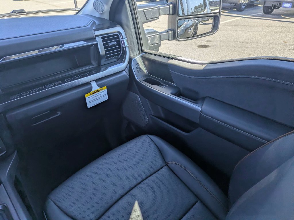 New 2027 Ford F350 Lariat w/ Lariat Ultimate Package AWD/4WD image 17