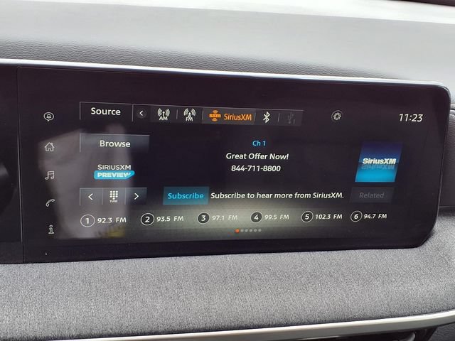 Used 2025 Nissan Kicks SV FWD image 5