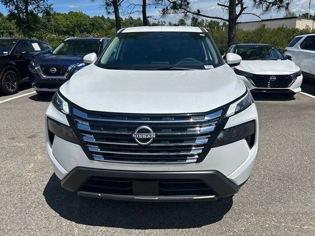Certified 2026 Nissan Rogue SV FWD image 11