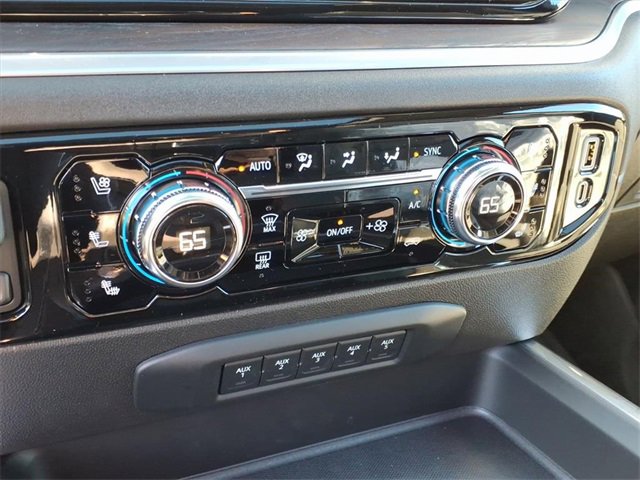 New 2026 GMC Sierra 2500 SLT w/ SLT Convenience Package image 25