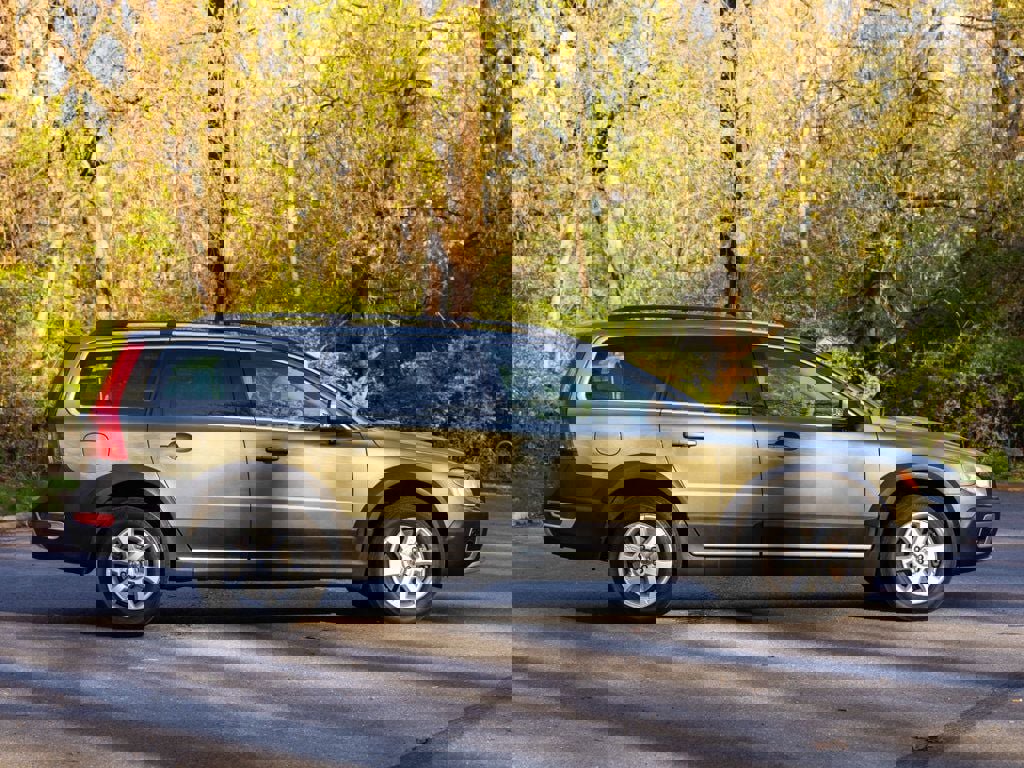 Used 2010 Volvo XC70 3.2 AWD/4WD image 4