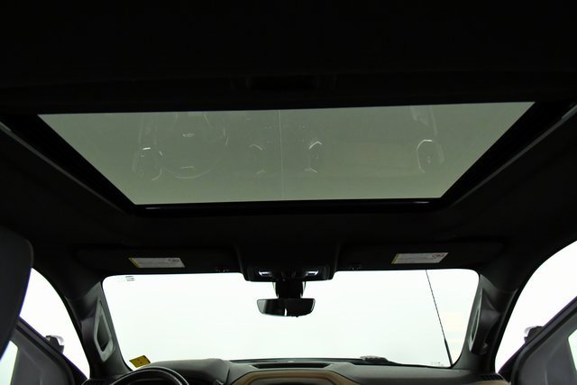 Used 2022 Chevrolet Silverado 3500 High Country w/ Technology Package image 26