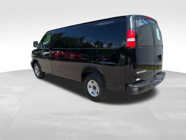 Used 2017 GMC Savana 2500 RWD image 5