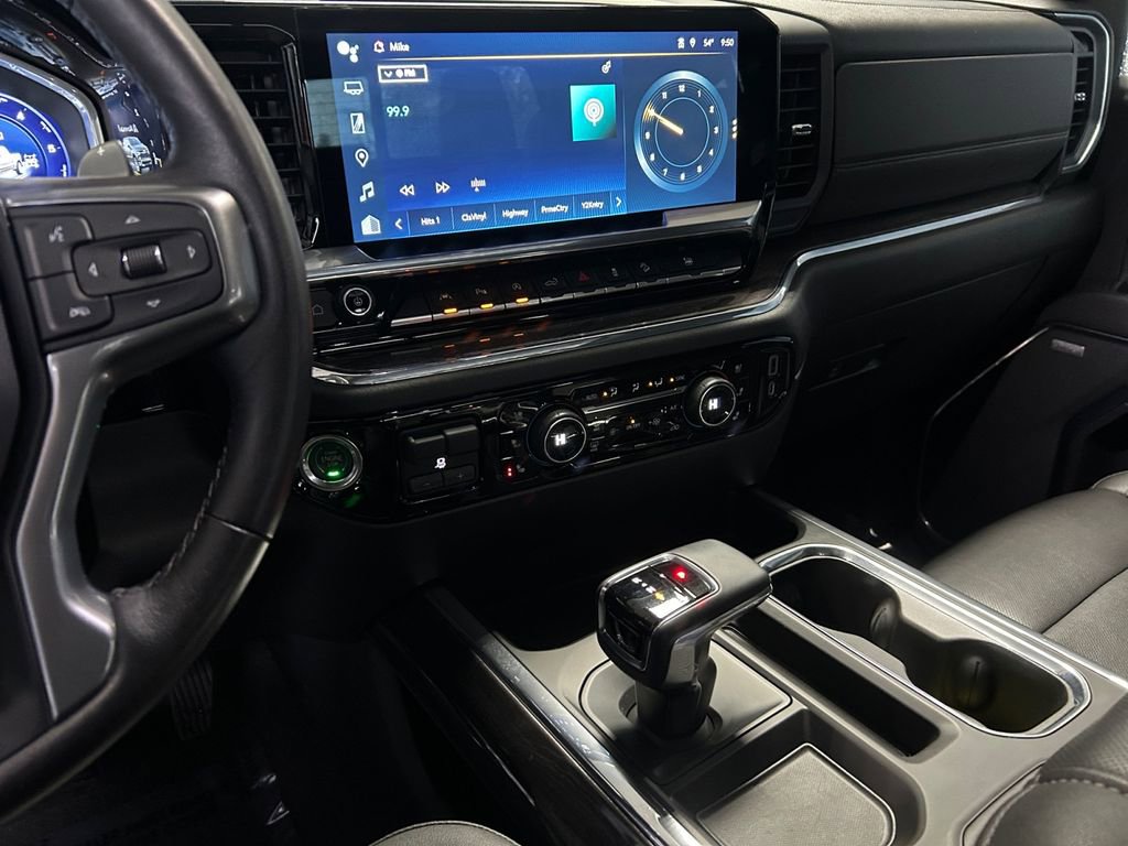 Used 2023 Chevrolet Silverado 1500 LTZ image 20