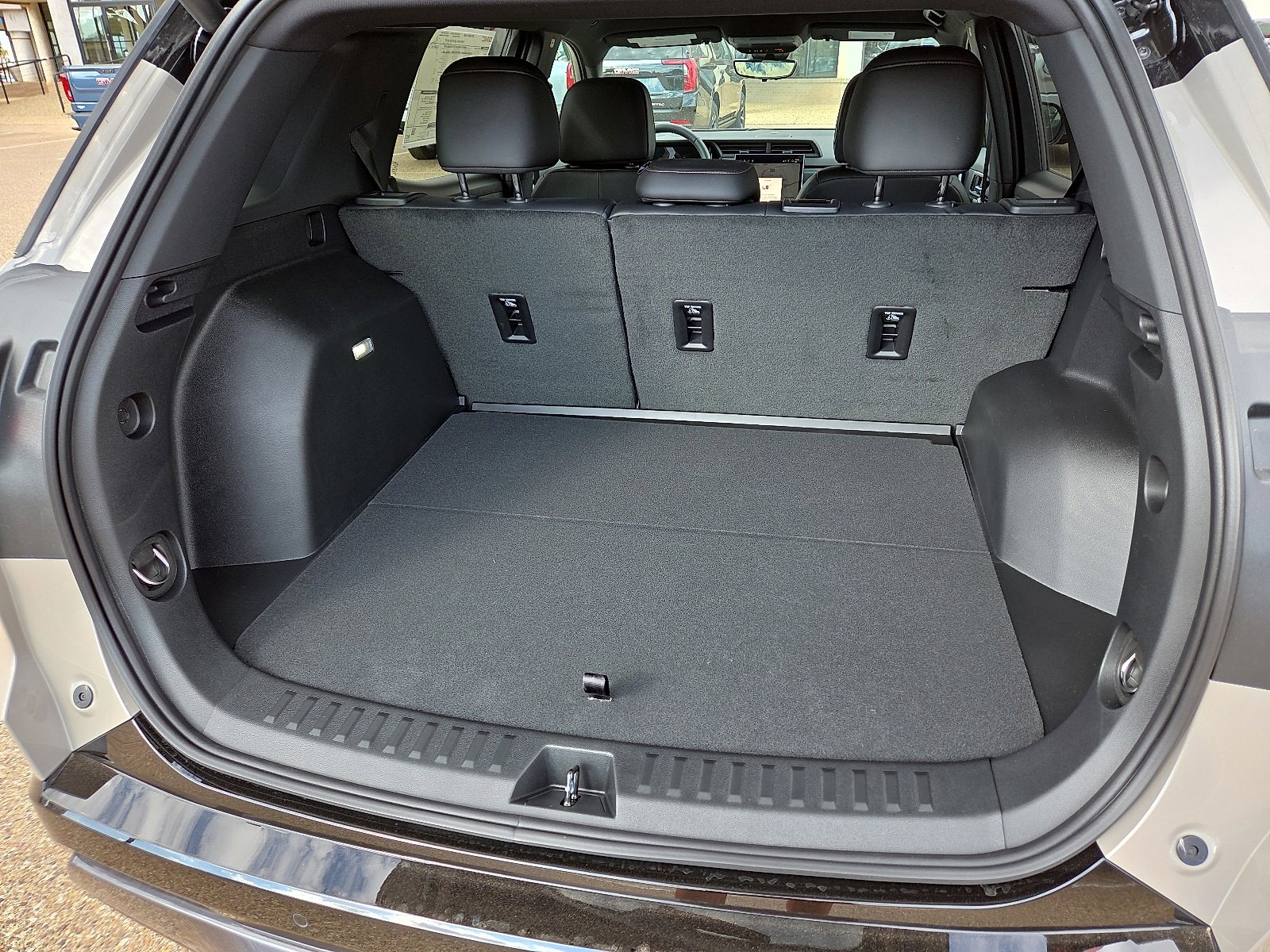 New 2026 GMC Terrain AT4 w/ Convenience Package III image 8