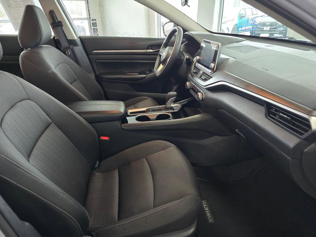 Used 2023 Nissan Altima 2.5 SV image 44