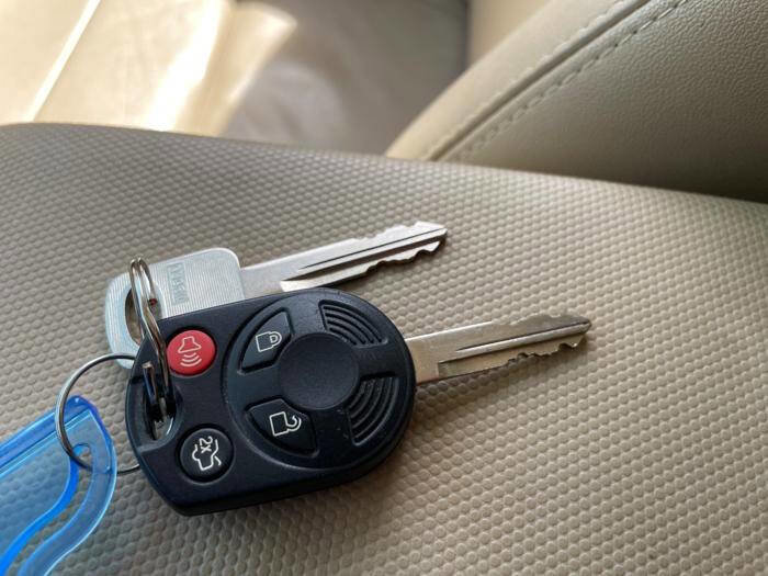 Used 2010 Ford Escape Limited AWD/4WD image 46