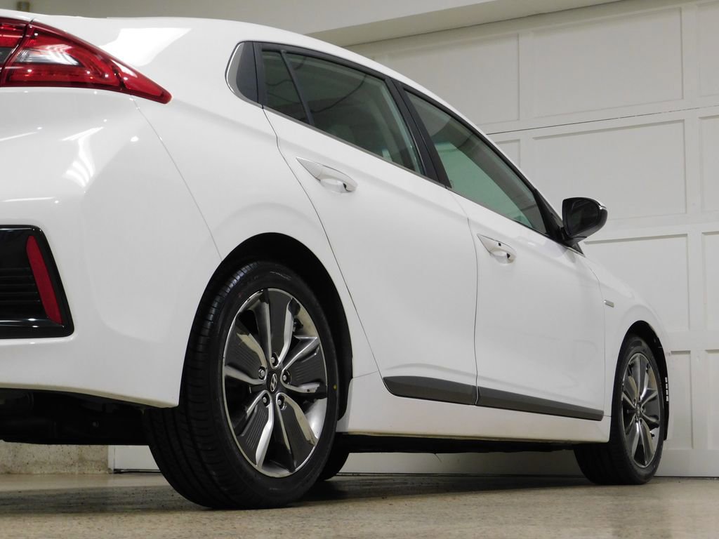 Used 2018 Hyundai Ioniq Limited FWD image 86