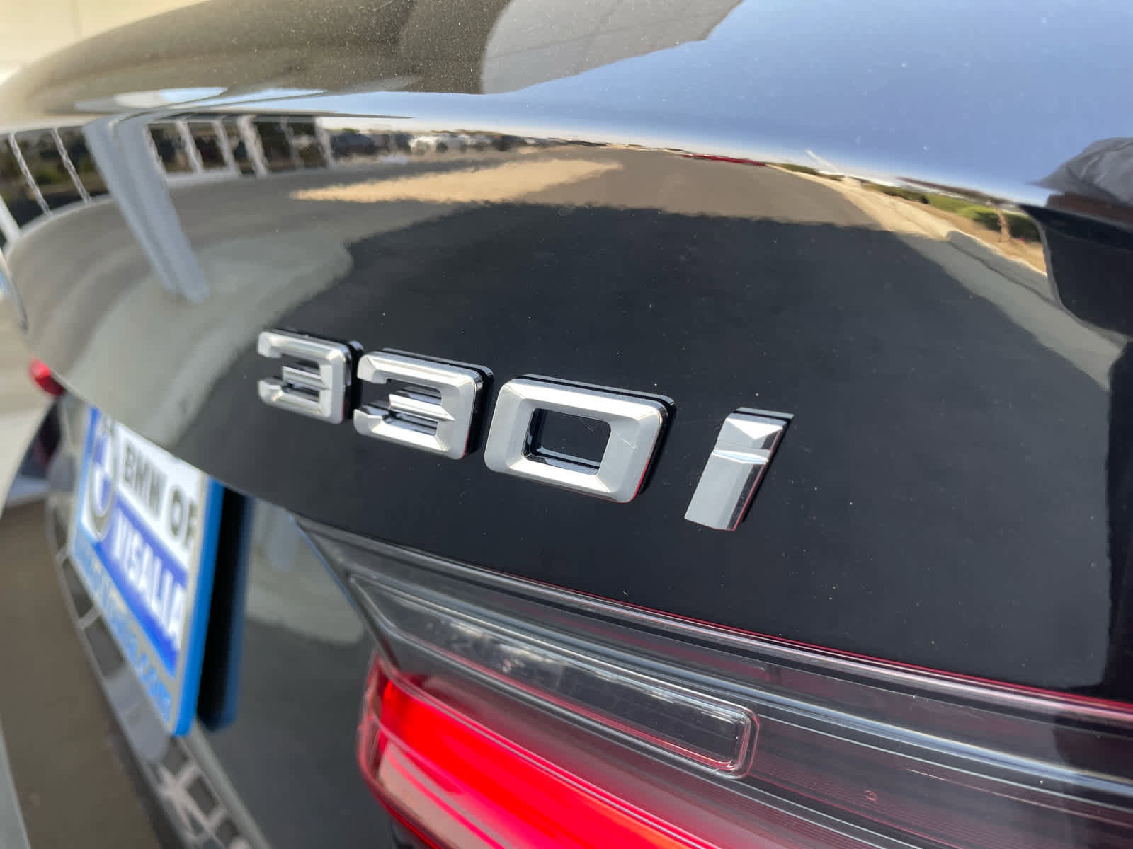 New 2025 BMW 330i Sedan w/ Convenience Package image 24