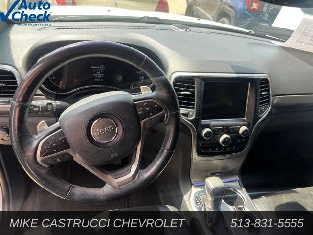 Used 2017 Jeep Grand Cherokee Altitude AWD/4WD image 6