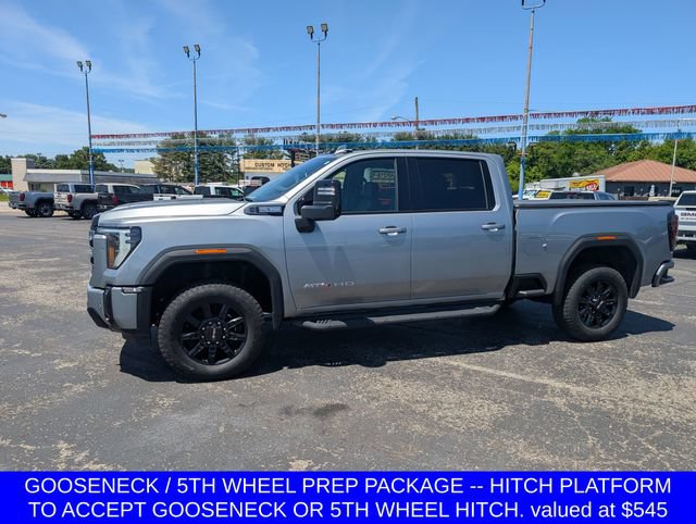 Used 2026 GMC Sierra 2500 AT4 w/ Technology Package AWD/4WD image 5