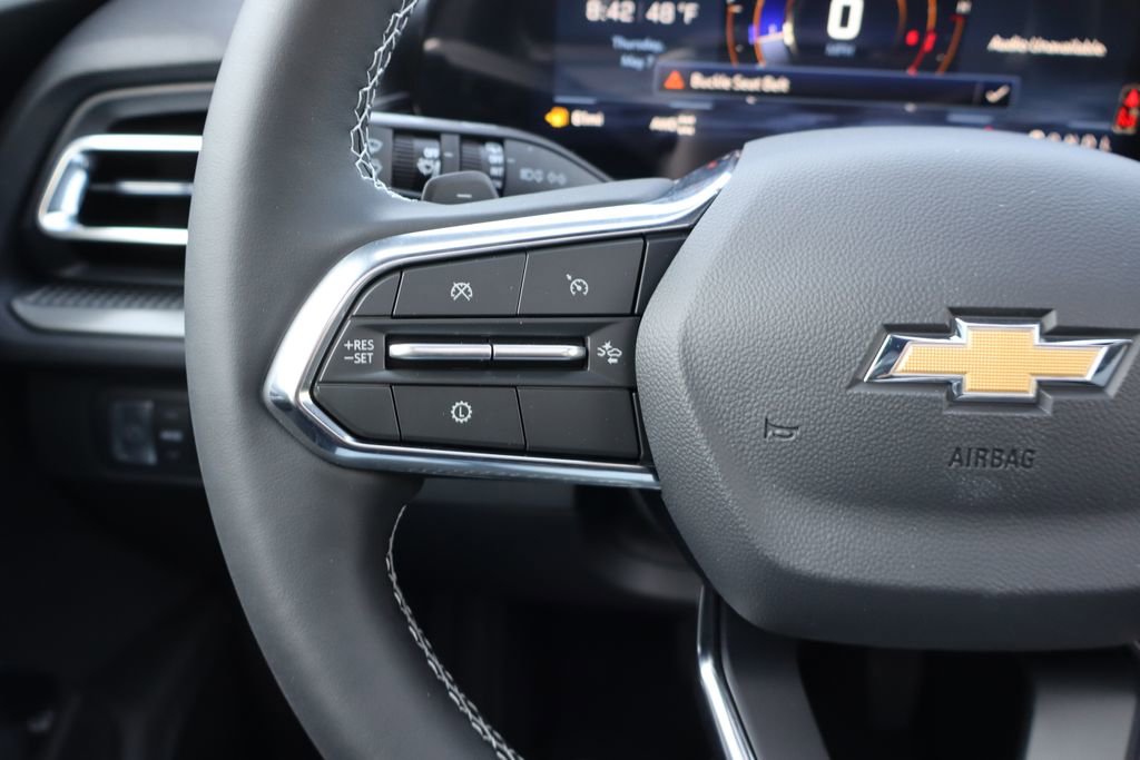 New 2026 Chevrolet Traverse LT w/ Sun and Wheel Package AWD/4WD image 8