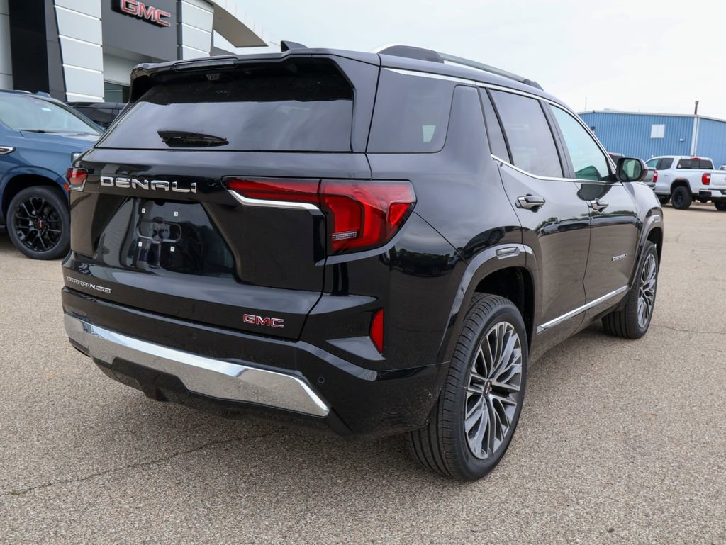 New 2026 GMC Terrain Denali AWD/4WD image 3