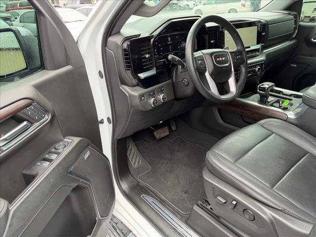 Certified 2024 GMC Sierra 1500 SLT w/ SLT Premium Plus Package AWD/4WD image 17
