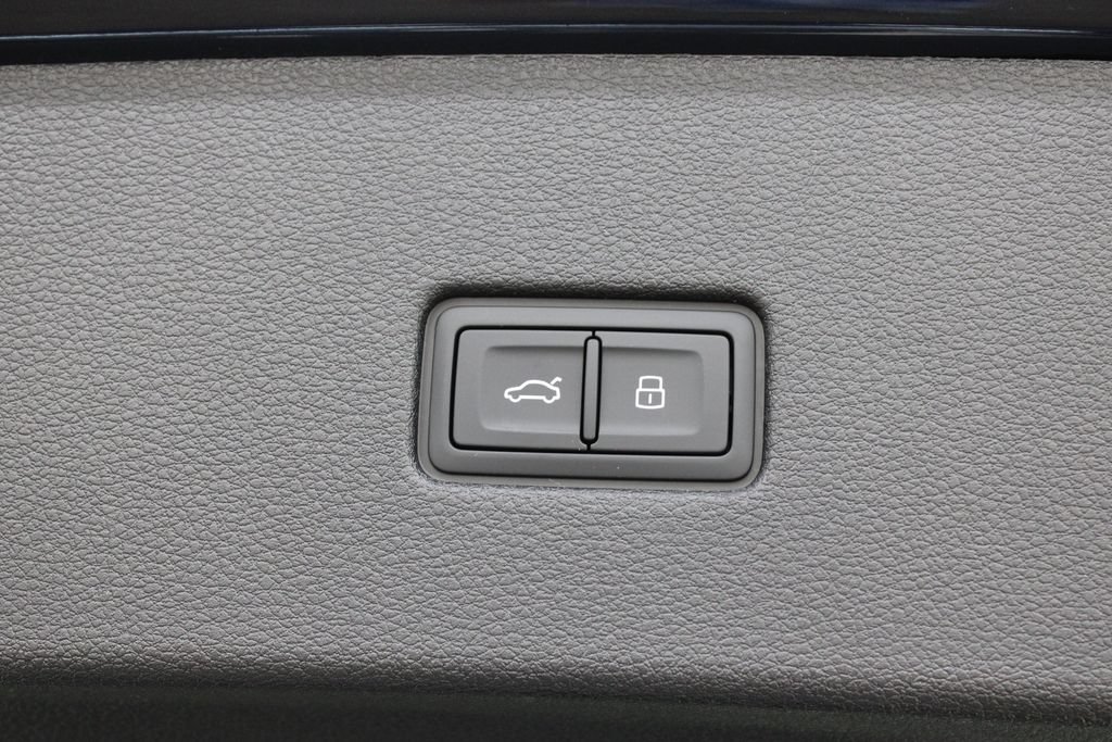 New 2026 Audi Q8 Premium Plus AWD/4WD image 32