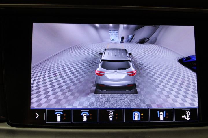 Used 2020 Buick Enclave Avenir w/ Avenir Technology Package image 55