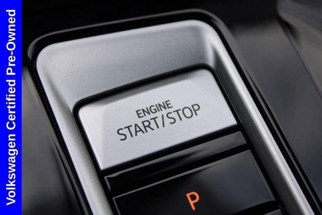 Used 2025 Volkswagen Atlas Peak Edition SE image 34