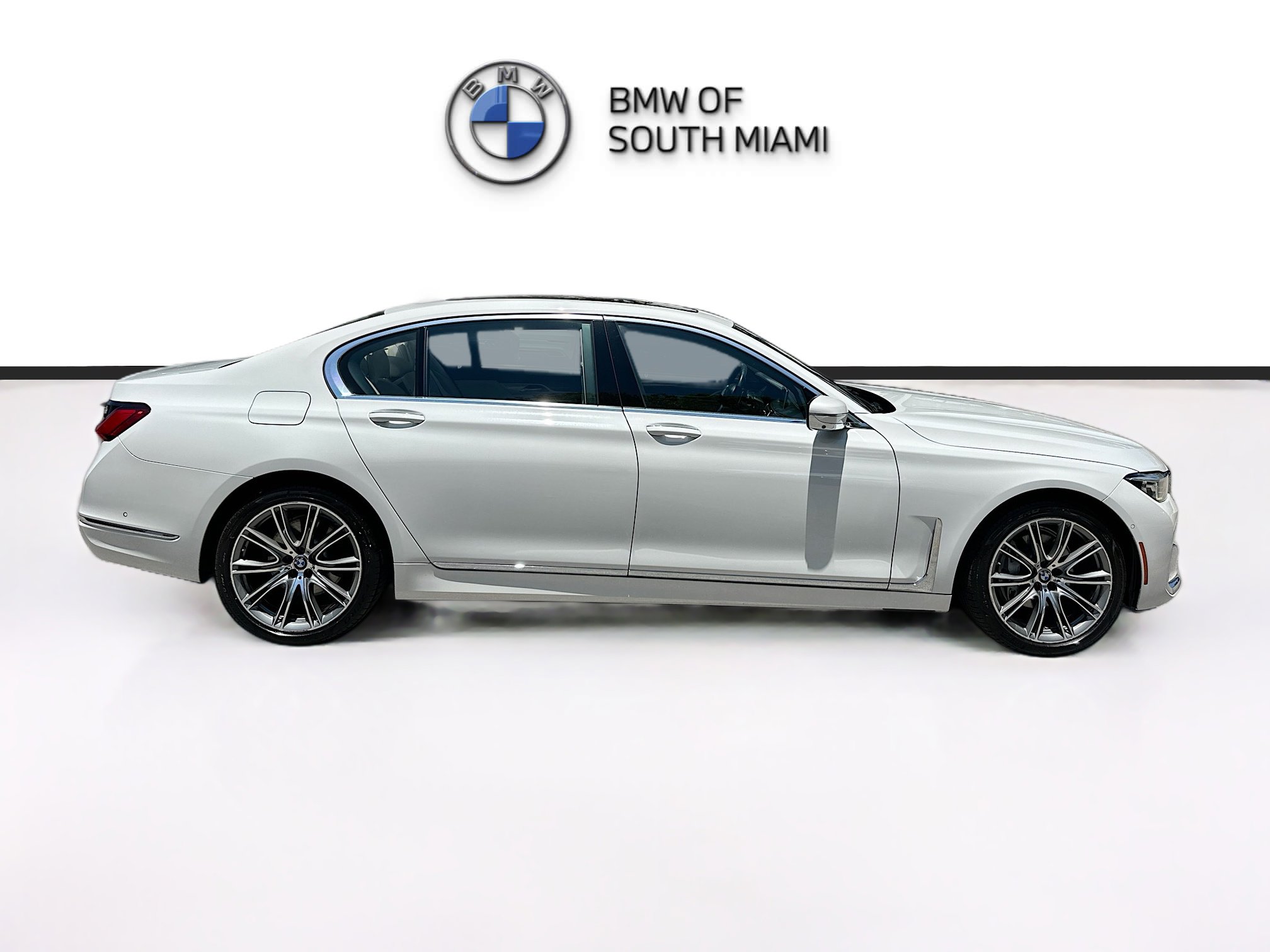Used 2020 BMW 740i w/ Luxury Rear Seating Package RWD image 8