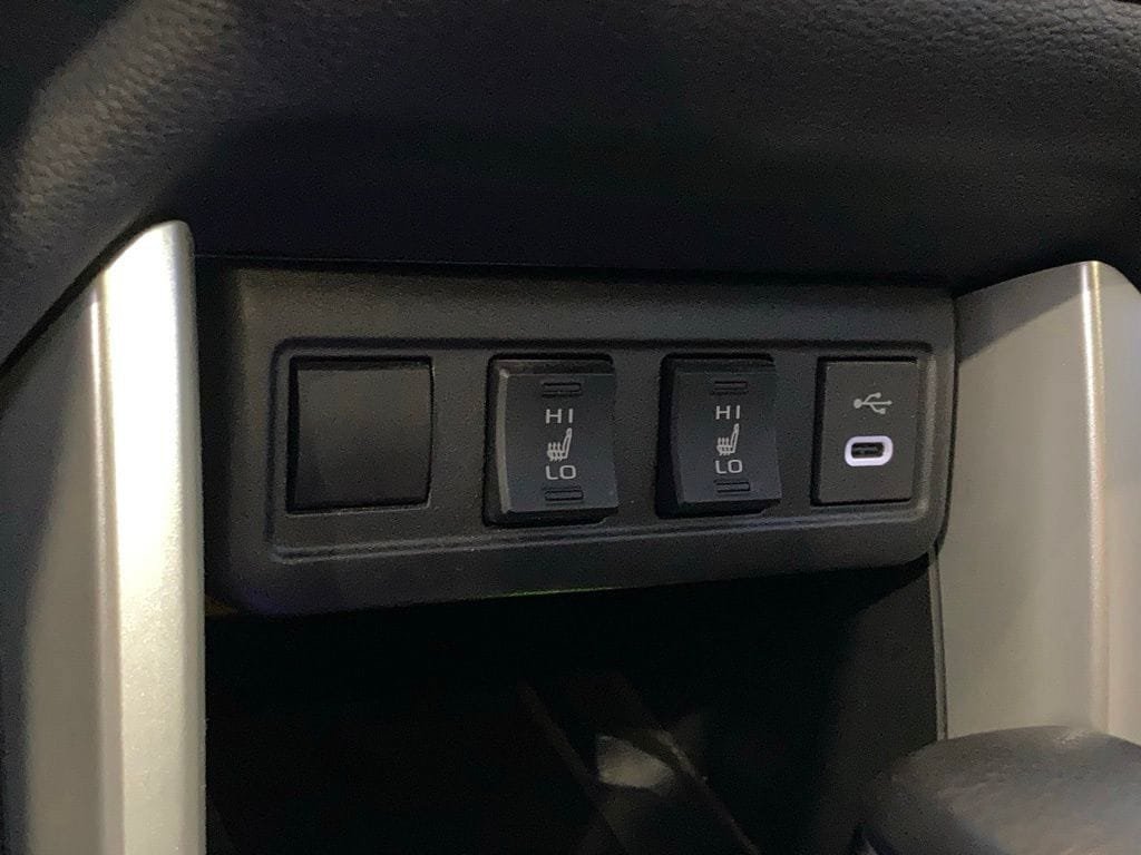Certified 2024 Toyota Corolla Cross XLE w/ Convenience Package FWD image 26