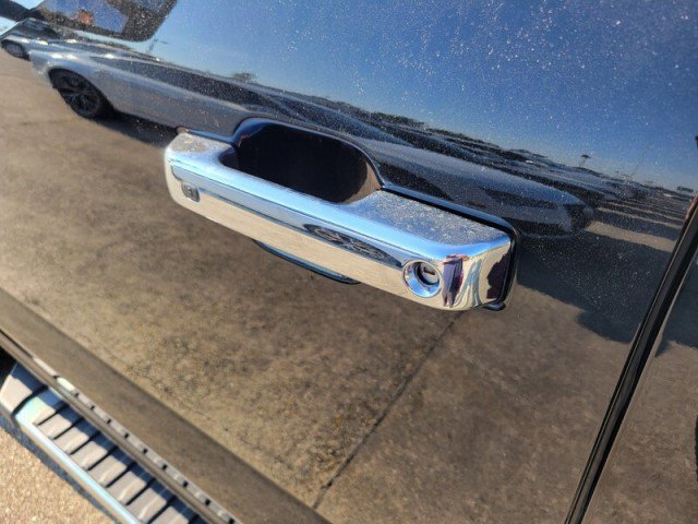 Used 2022 Ford F150 Lariat image 9