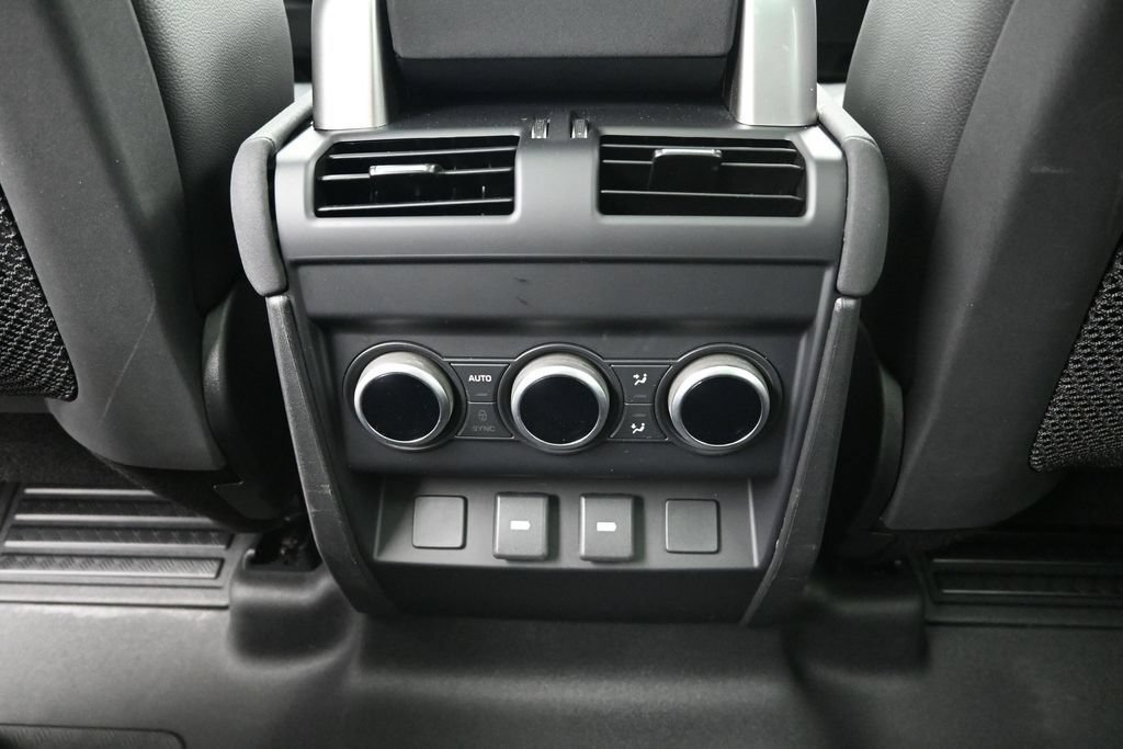 Used 2023 Land Rover Defender 130 X-Dynamic SE AWD/4WD image 25