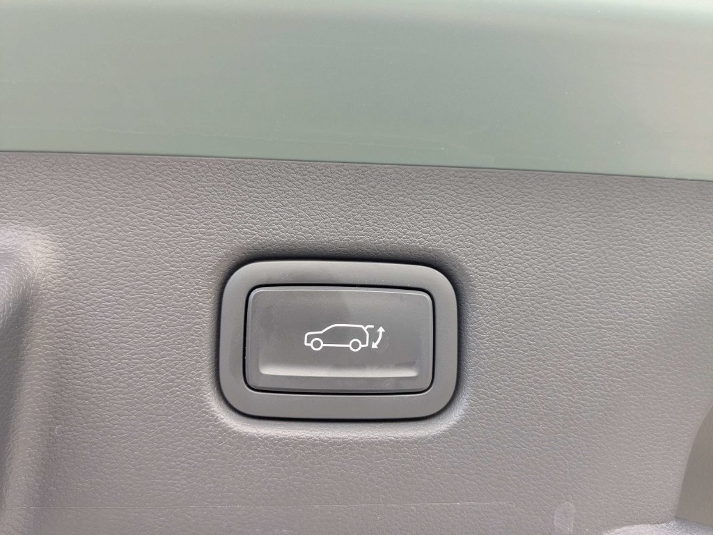 Certified 2026 Hyundai Kona Limited FWD image 18