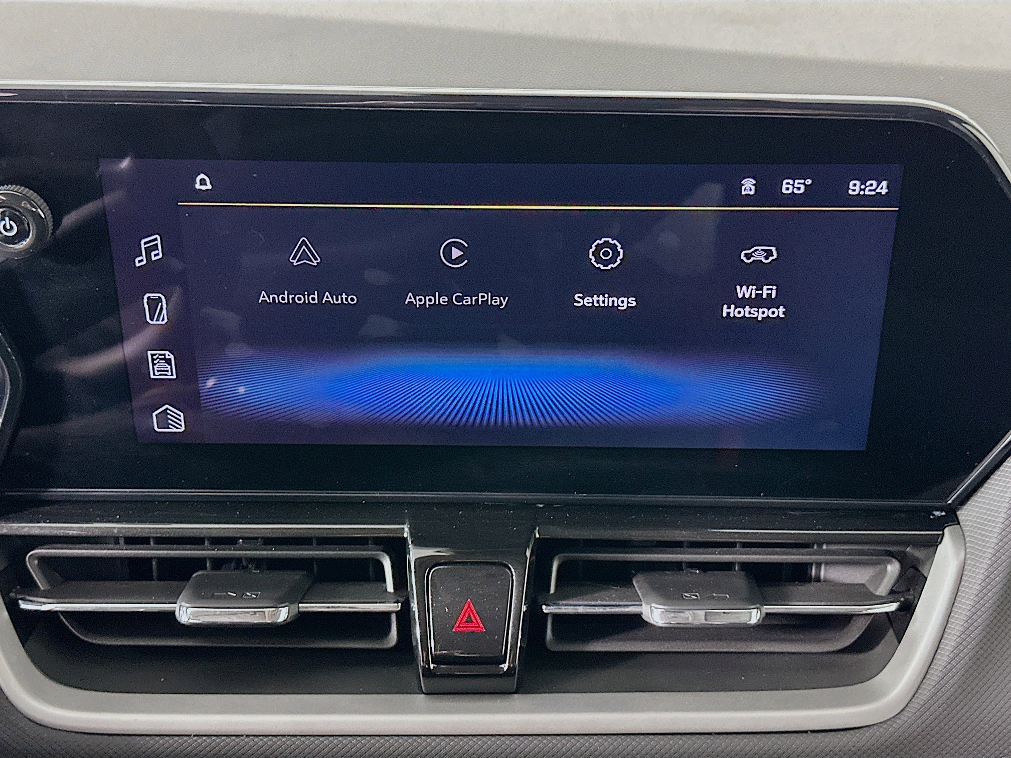 Used 2025 Chevrolet TrailBlazer LT AWD/4WD image 21