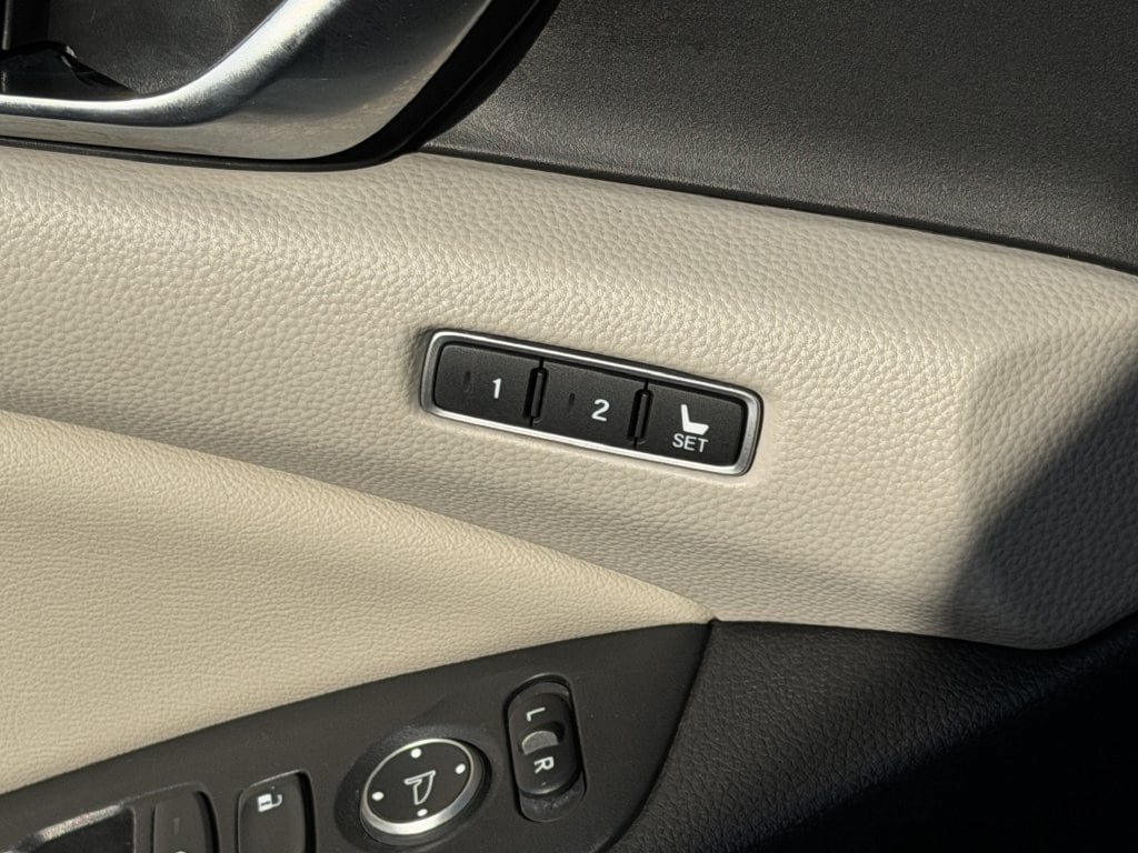 Used 2021 Honda Accord EX-L image 26