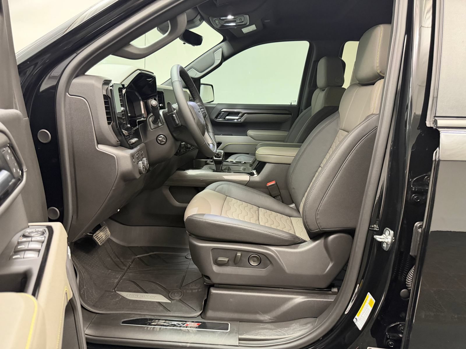 New 2026 Chevrolet Silverado 1500 ZR2 AWD/4WD image 5