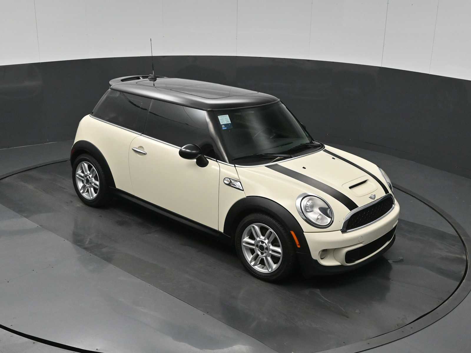 Used 2012 MINI Cooper S image 13