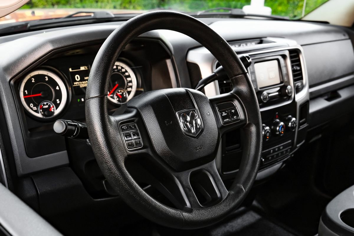 Used 2016 RAM 3500 SLT w/ Cold Weather Group image 15