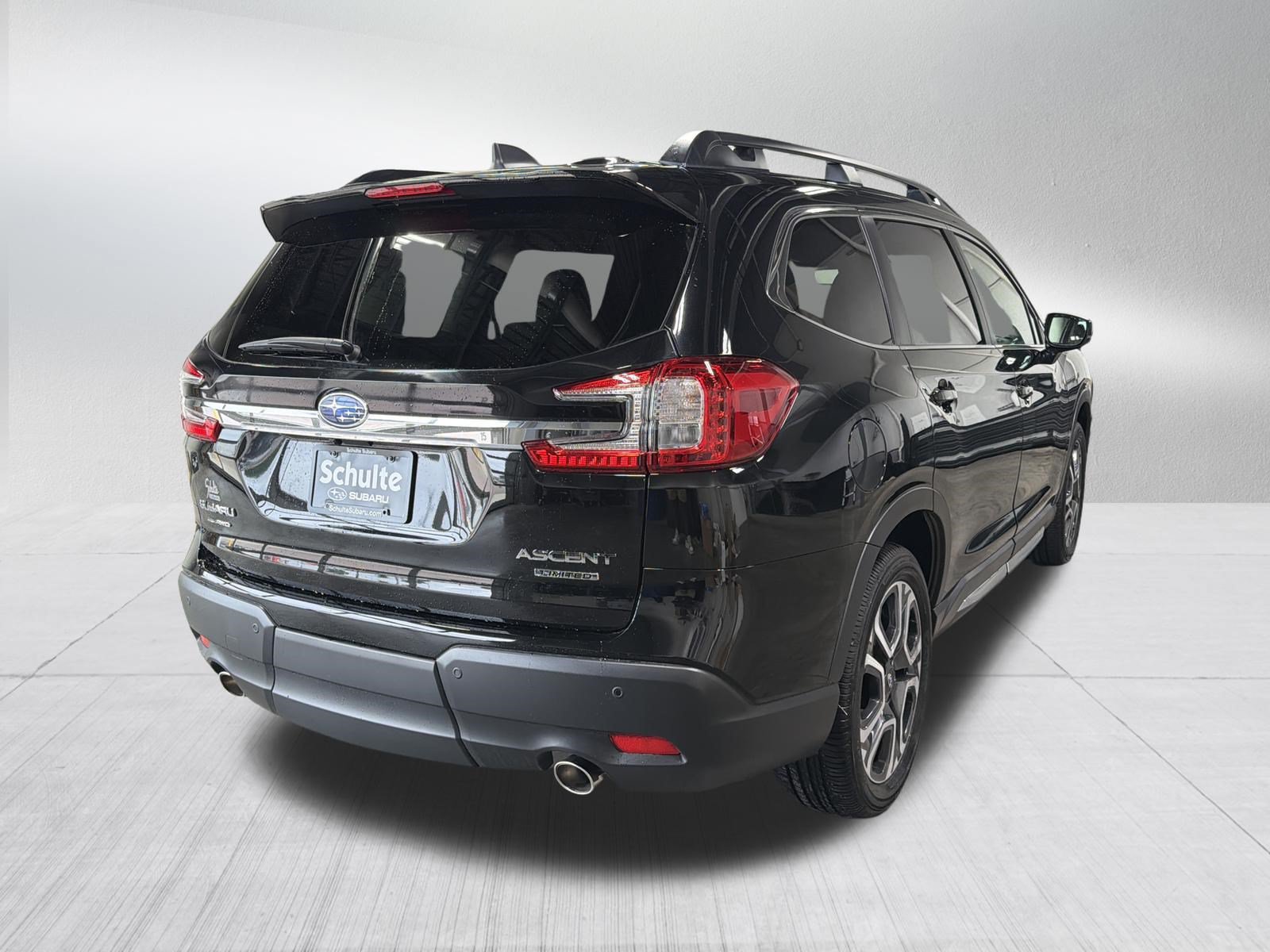 Used 2025 Subaru Ascent Limited w/ Popular Package #2 AWD/4WD image 7
