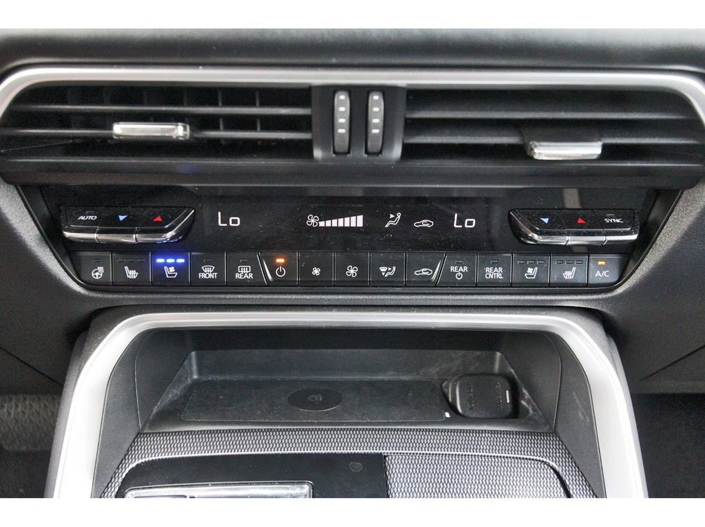 Certified 2025 MAZDA CX-70 Plug-In Hybrid w/ Premium Plus AWD/4WD image 27