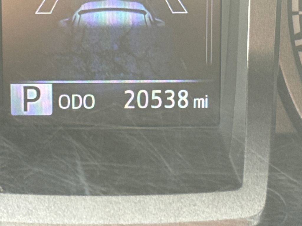 Used 2023 Toyota Tacoma TRD Off-Road image 18