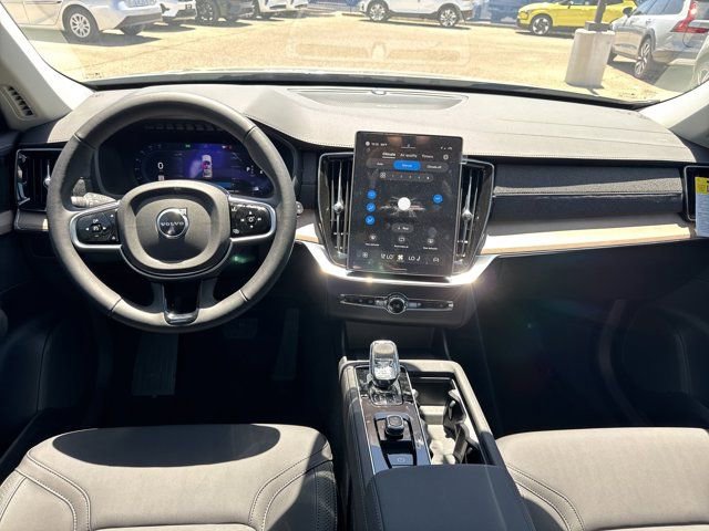 New 2025 Volvo XC90 B6 Plus w/ Protection Package Premier image 21