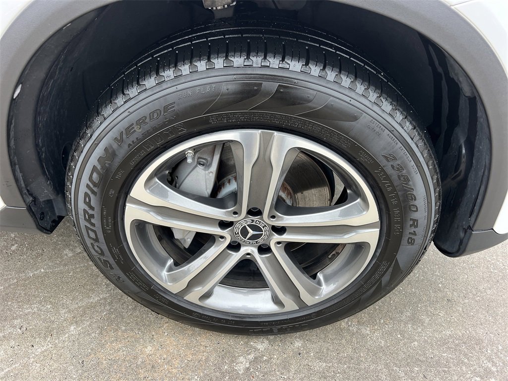 Used 2021 Mercedes-Benz GLC 300 image 10