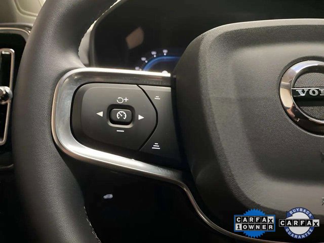 Used 2025 Volvo XC40 B5 Core image 38