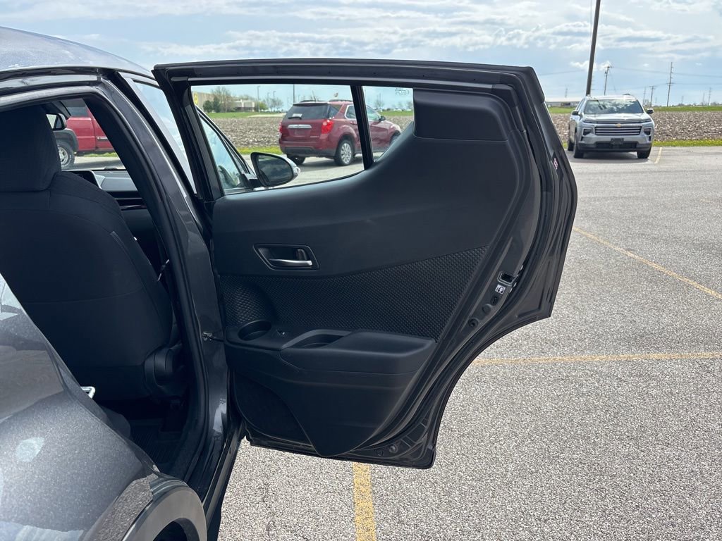 Used 2018 Toyota C-HR XLE image 14