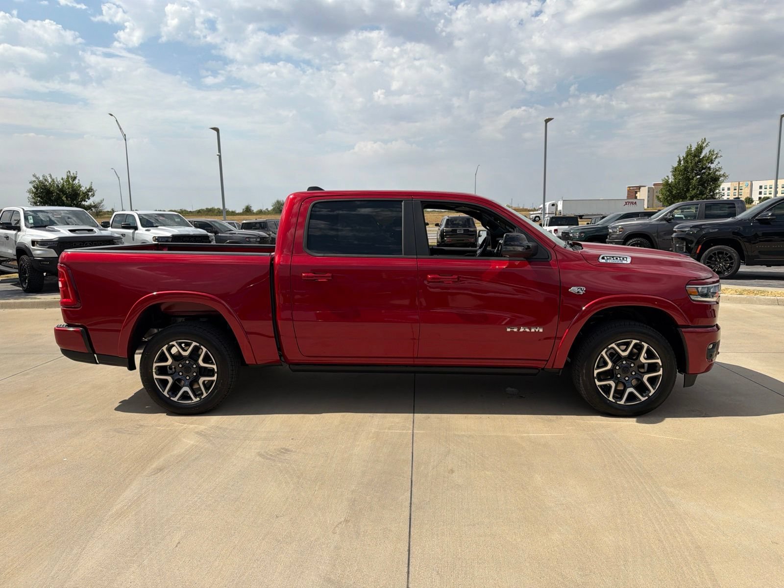 New 2027 RAM 1500 Laramie w/ Laramie Southwest Edition AWD/4WD image 6