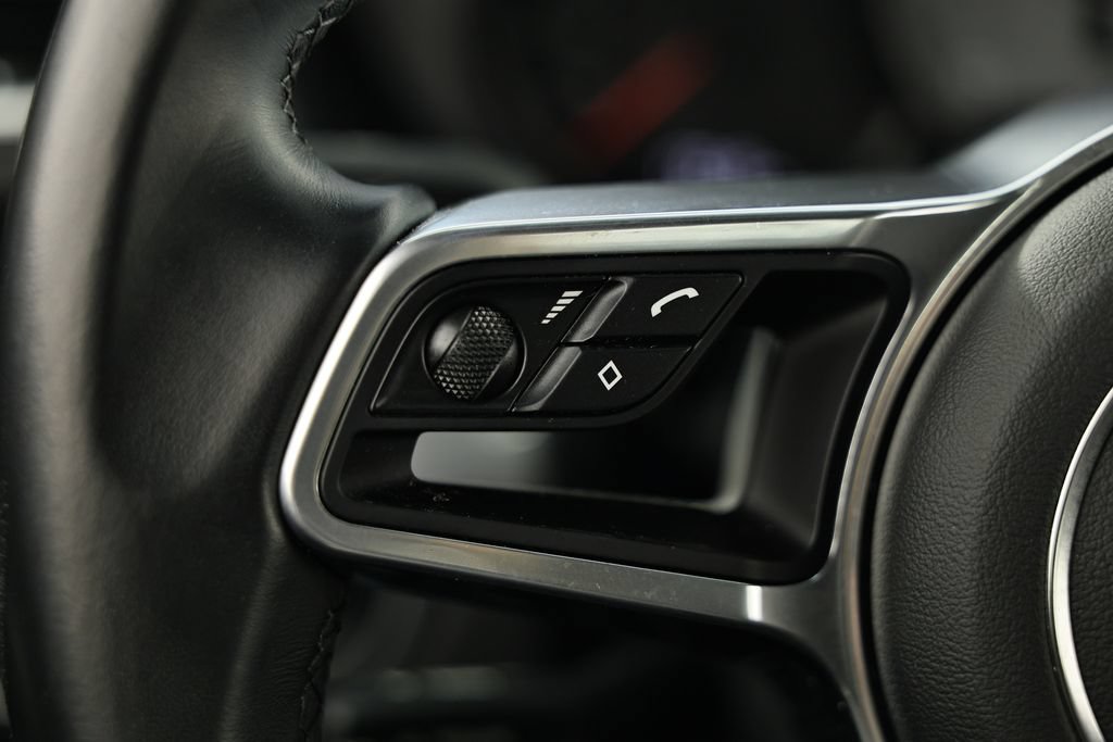 Certified 2024 Porsche 718 Cayman S RWD image 37