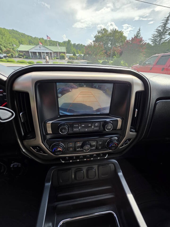 Used 2016 GMC Sierra 1500 Denali w/ Enhanced Driver Alert Package AWD/4WD image 21