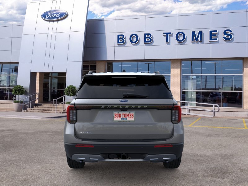 New 2026 Ford Explorer Active w/ Active Comfort Package RWD image 6