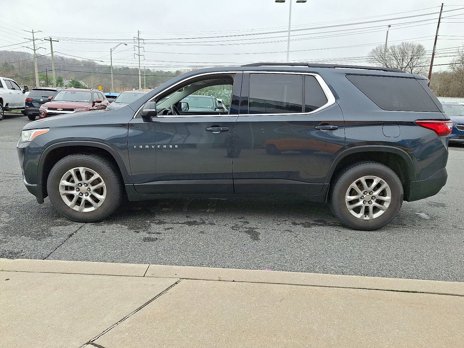 Certified 2019 Chevrolet Traverse LT image 4